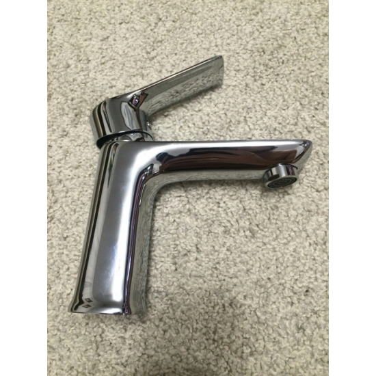 Смеситель для раковины ROSSINKA RS27-11 хром Смеситель для раковины ROSSINKA RS27-11 хром