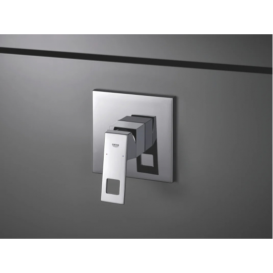 Встраиваемый смеситель для душа и ванны GROHE Eurocube 24061000 хром