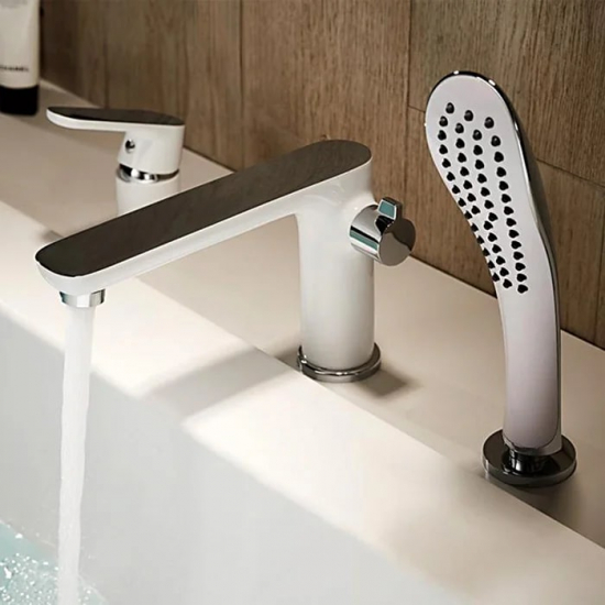 Смеситель на борт ванны LEDEME L1153W на 3 отверстия белый/хром