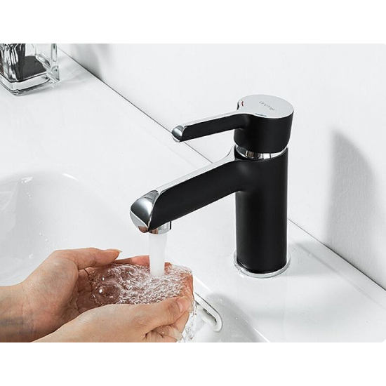 Смеситель для раковины GAPPO G03-6 G1003-6 чёрный/хром