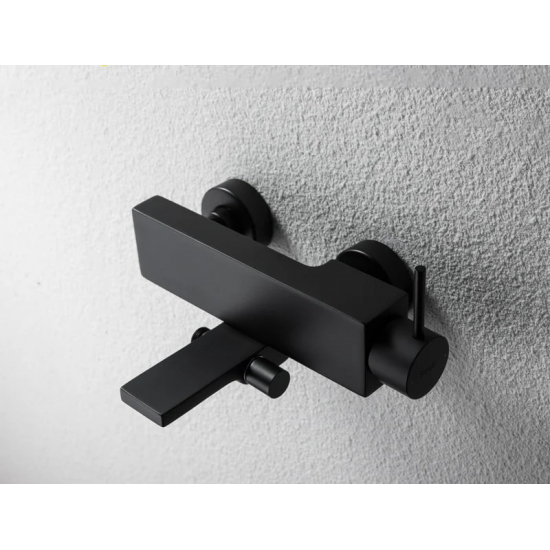 Смеситель для ванны BRAVAT Arc F66061K-01A-ENG чёрный матовый