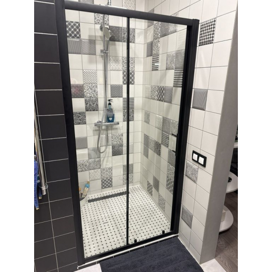 Душевая дверь в нишу VECONI Vianno VN-72B 140x190 стекло прозрачное, профиль чёрный