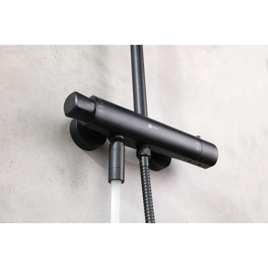 Душевая стойка LEMARK Bronx LM3772BL с термостатом чёрная