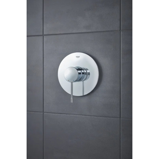 Встраиваемый смеситель для душа и ванны GROHE Essence 24057001 хром