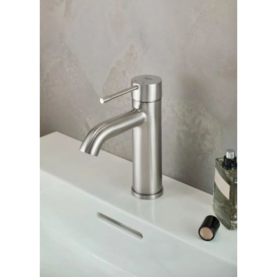 Смеситель для раковины GROHE Essence+ 23590001