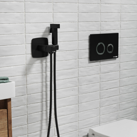 Гигиенический душ WASSERKRAFT Nuthe 9138 встраиваемый, со смесителем, чёрный soft-touch