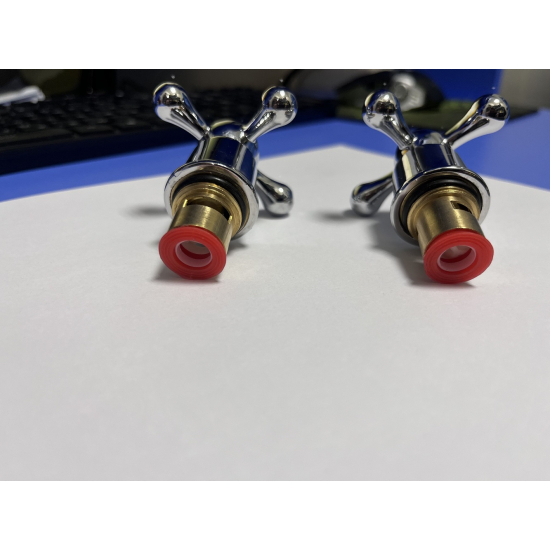 Кран букса VARTE VT-9704 резьба 1/2 керамика с маховиком крест, 2 штуки