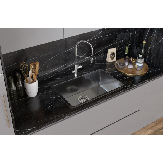 Мойка для кухни SANTREK AQUA PRO D7048HB 700х480x3 мм, с дозатором и коландером, графит