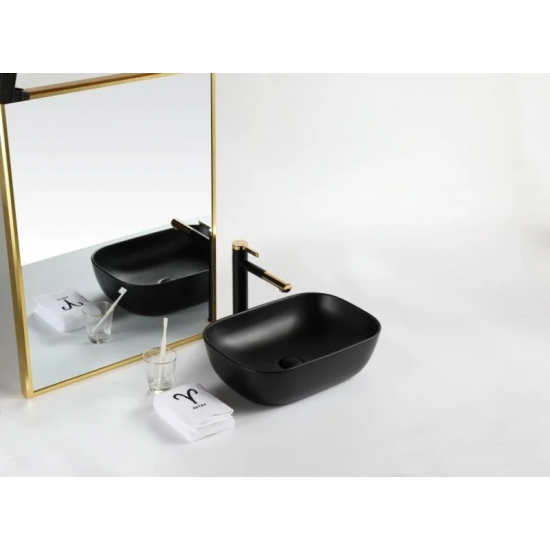 Раковина накладная BELBANGO BB1302-H301 черная