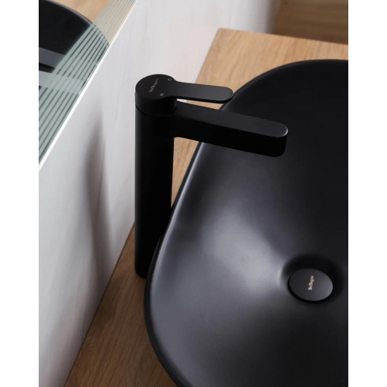 Раковина накладная BELBANGO BB1404-H301 черная матовая