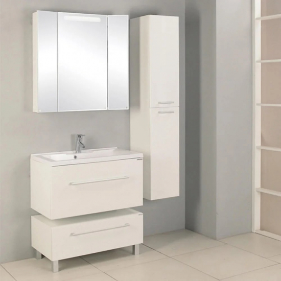 Шкаф-пенал АКВАТОН Мадрид белый