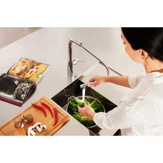 Смеситель для кухни GROHE Essence 30270000 с вытяжным изливом, хром