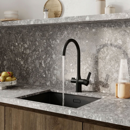 Смеситель для кухни IDDIS Pure PURBLFJi05 с краном для питьевой воды, чёрный