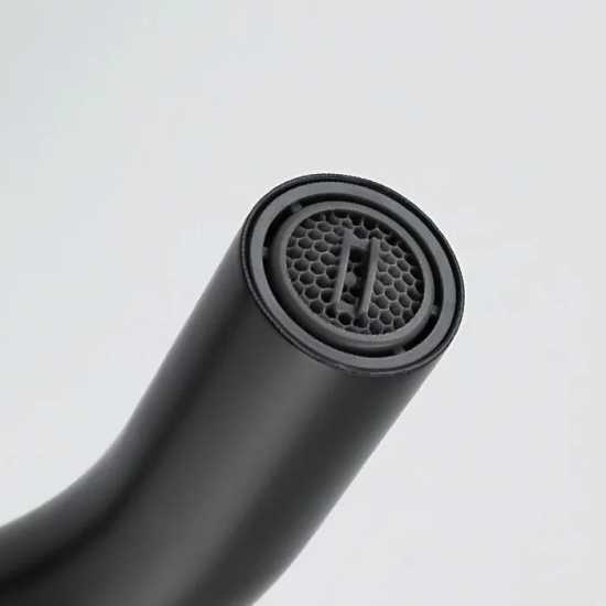 Смеситель для кухни из нержавеющей стали FRUD R44052-12 чёрный матовый