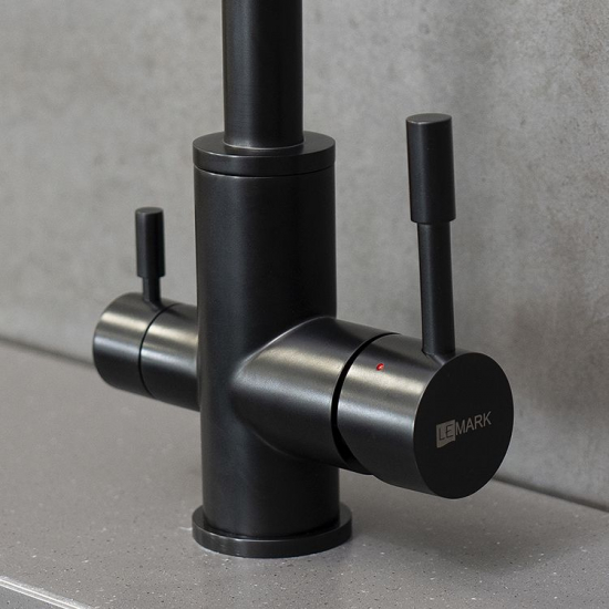 Смеситель для кухни LEMARK Expert LM5061BL с краном для питьевой воды, чёрный