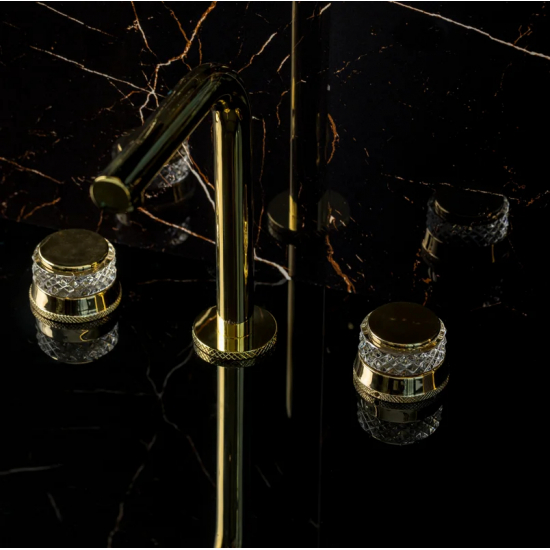 Смеситель для раковины BOHEME Aura 152-G-A золото