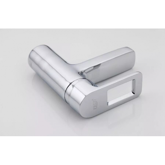 Смеситель для раковины FRUD R10072 хром