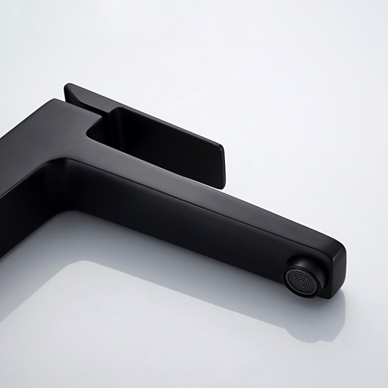 Смеситель для раковины LEDEME H78B L1178B чёрный