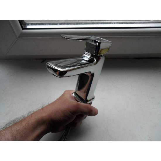 Смеситель для раковины LEMARK Basis LM3606C хром