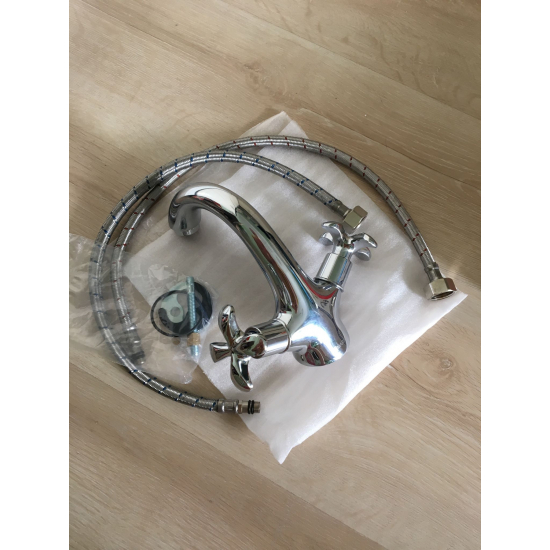 Смеситель для раковины LEMARK Flora LM0106C хром