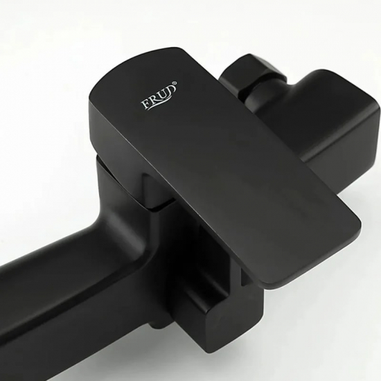 Смеситель для ванны FRUD R22152 чёрный