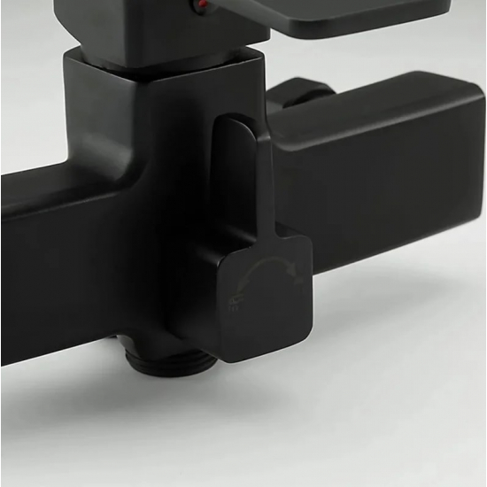 Смеситель для ванны FRUD R22152 чёрный