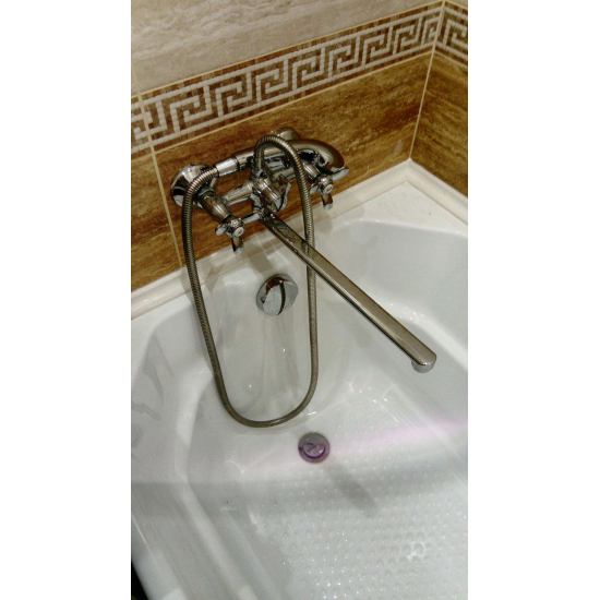 Смеситель для ванны ROSSINKA Q02-80