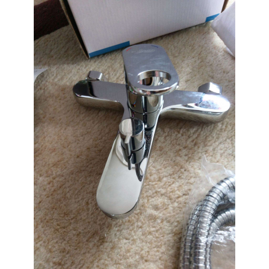 Смеситель для ванны ROSSINKA RS33-31