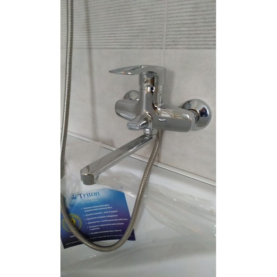 Смеситель для ванны ROSSINKA T40-32