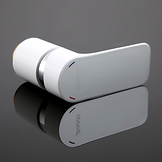 Смеситель на борт ванны GAPPO G48 G1148 на 3 отверстия, хром/белый