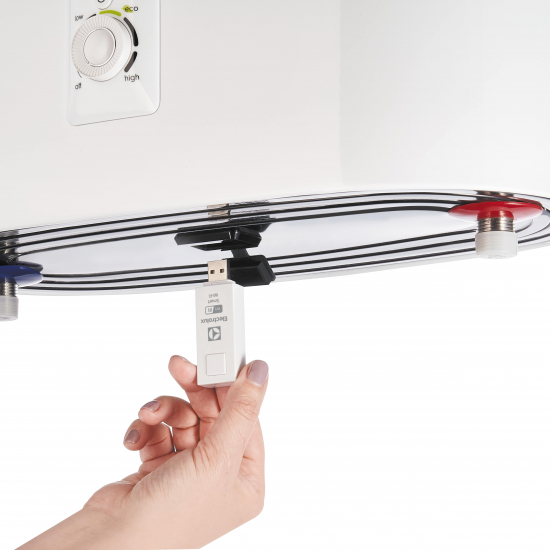 Водонагреватель накопительный ELECTROLUX EWH 100 Centurio IQ 2.0