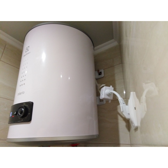 Водонагреватель накопительный ELECTROLUX EWH 30 Interio 3