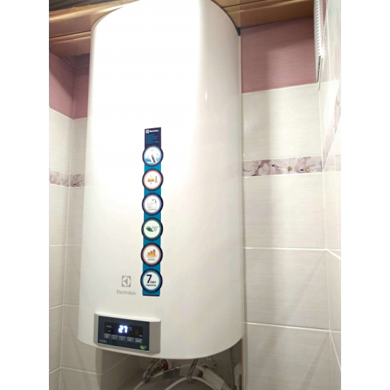 Водонагреватель накопительный ELECTROLUX EWH 50 Formax DL