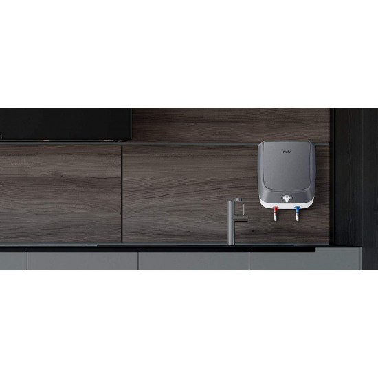 Водонагреватель накопительный HAIER ES10V-Q1(R) над раковиной