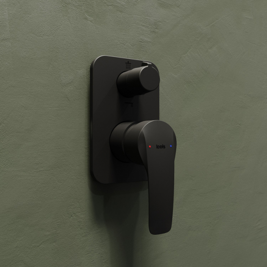 Встраиваемый смеситель для душа и ванны IDDIS Ray RAYBL00i67 С ВНУТРЕННЕЙ ЧАСТЬЮ, чёрный матовый